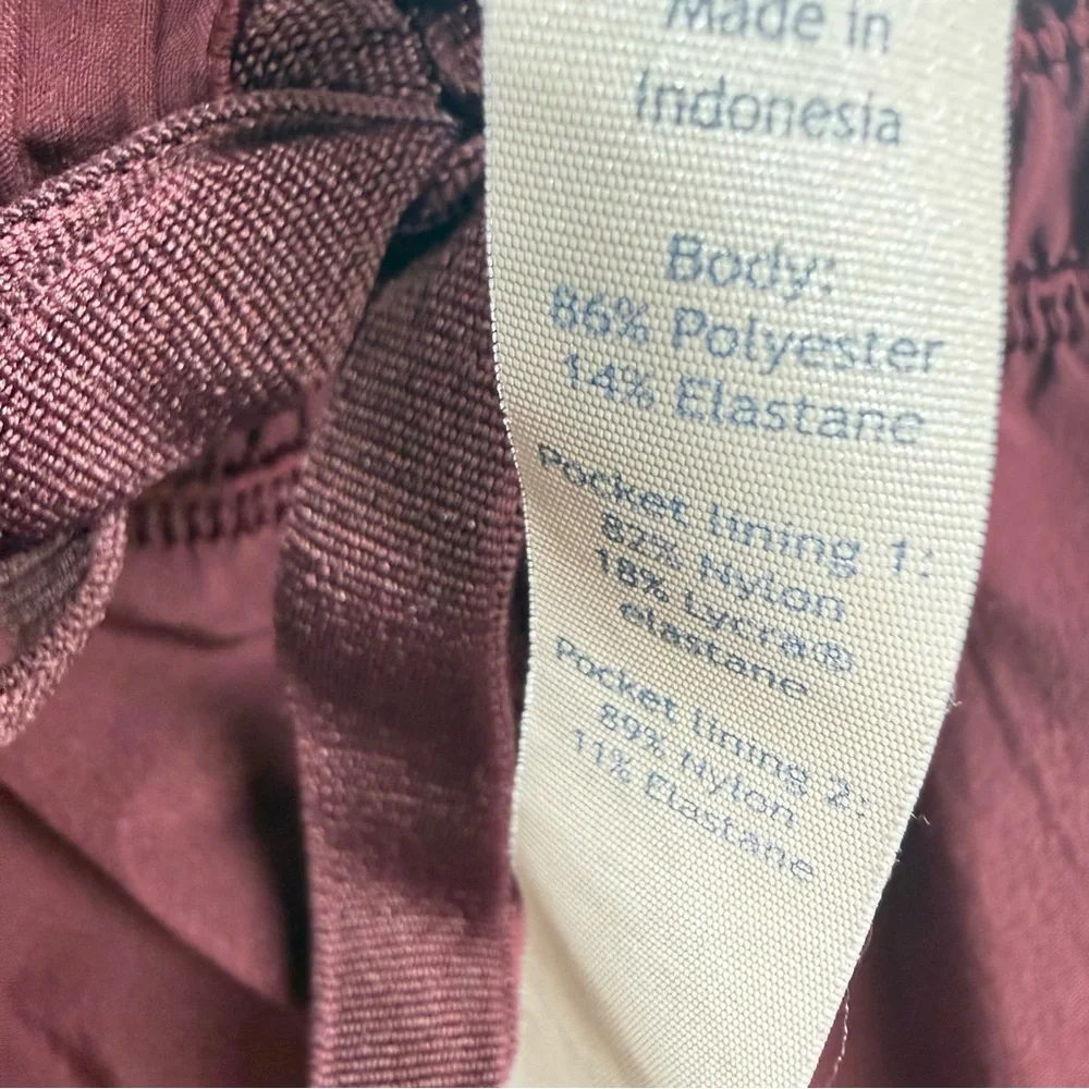 Lululemon Burgundy Wine Light Weight Tapered Jogger Pants Size M /Size 10